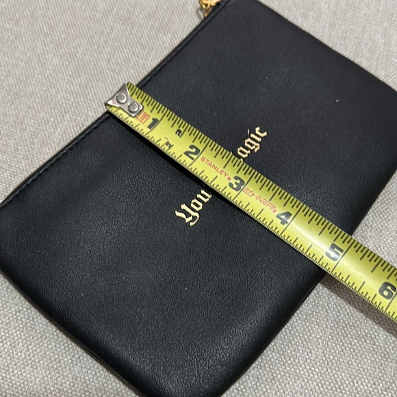FREE WITH $25 PURCHASE-Ipsy makeup Bag-Black/Gold “You’re Magic” Logo - Picture 7 of 8